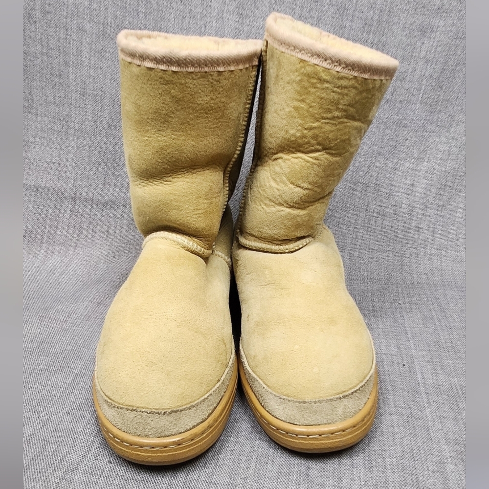 Uggs Original Australia Ankle Pure Natural Sheepskin Boots. 8 - Picture 4 of 10